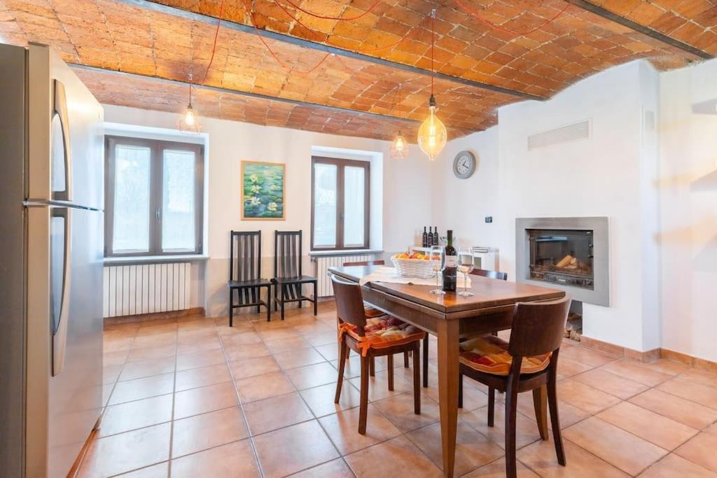 הוילה Canove Cascina Abbona - Cascina Storica A 15 Min. Da Alba מראה חיצוני תמונה